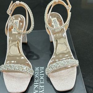 NWOT Badgley Mischka Heels